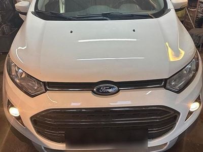 Usata Ford Ecosport Titanium 125 CV (91 kW) 2015 Bianco SUV