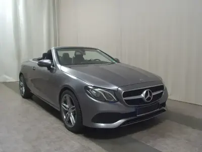 Gebraucht Mercedes E220 Avantgarde 194 PS (142 kW) 2019 Grau Cabrio