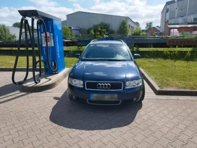 Gebraucht Audi A4 130 PS (95 kW) 2003 Blau Kombi