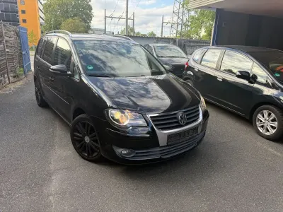 Gebraucht VW Touran Freestyle 140 PS (102 kW) 2010 Schwarz Van / Kleinbus