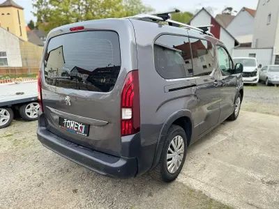 Gebraucht Peugeot Rifter 131 PS (96 kW) 2020 Grau Van / Kleinbus
