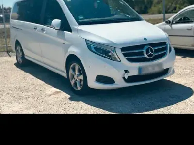 Gebraucht Mercedes V220 190 PS (139 kW) 2016 Weiß Van / Kleinbus