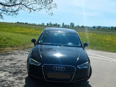 Gebraucht Audi A3 Ambition 105 PS (77 kW) 2015 Schwarz Limousine