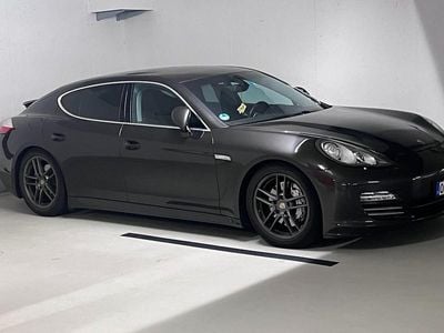 Porsche Panamera 4S