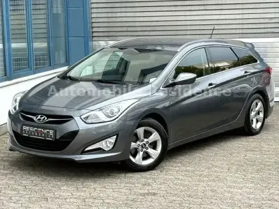 Gebraucht Hyundai i40 Style 177 PS (130 kW) 2011 Silber Kombi