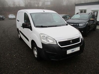 Gebraucht Peugeot Partner Premium 99 PS (72 kW) 2018 Weiß Van / Kleinbus