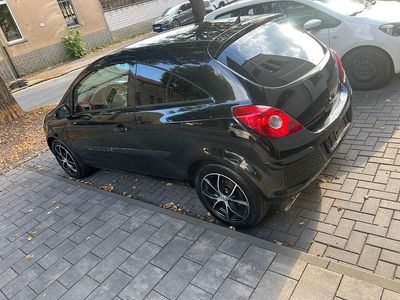 Schwarz Gebraucht 2008 Opel Corsa Kleinwagen | 2.300 €