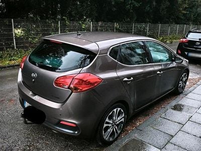 Second-hand Kia Ceed 136 CP (100 kW) 2015 Maro Hatchback