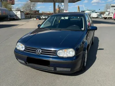 Używany VW Golf IV 75 KM (55 kW) 2003 Andere farben Sedan/Limuzyna
