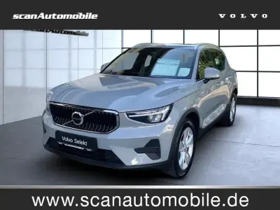 Gebraucht Volvo XC40 Core 163 PS (119 kW) 2023 Vapour grey / (metallic) SUV