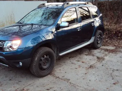 Gebraucht Dacia Duster Celebration 125 PS (91 kW) 2015 Blau SUV