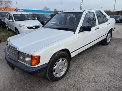 Gebraucht Mercedes 190 118 PS (86 kW) 1987 Weiß Limousine