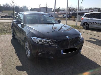 BMW 225