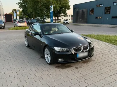 Gebraucht BMW 330 Cabriolet 231 PS (169 kW) 2008 Schwarz Cabrio