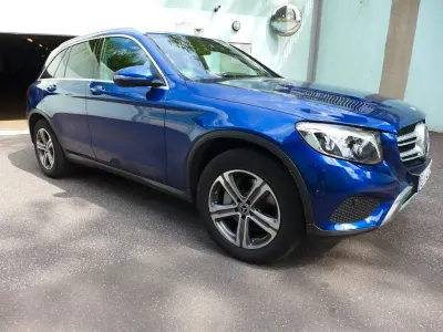 Gebraucht Mercedes GLC250 AMG line 204 PS (150 kW) 2017 Blau SUV