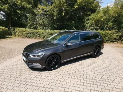 Używany VW Passat Highline 150 KM (110 kW) 2018 Szary Kombi
