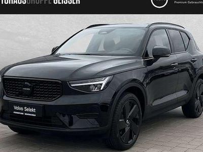 Neu Volvo XC40 Plus 163 PS (119 kW) 2025 Schwarz SUV