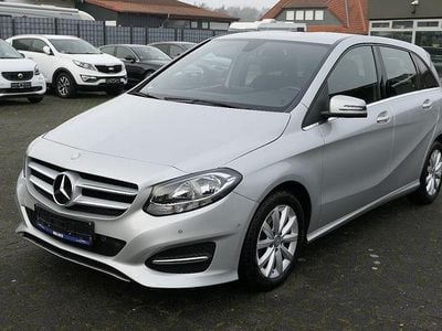 Gebraucht Mercedes B180 109 PS (80 kW) 2016 Silber Van / Kleinbus