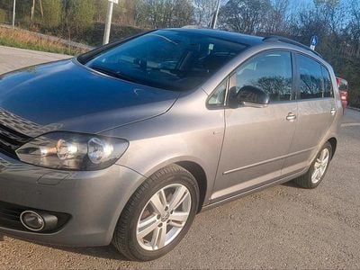 Usado VW Golf VII 105 HP (77 kW) 2012 Cinzento Carrinha