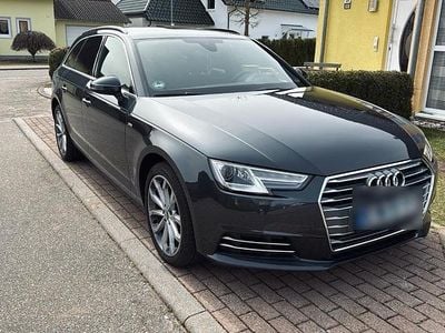 Gebraucht Audi A4 Sport 170 PS (125 kW) 2018 Grau Kombi
