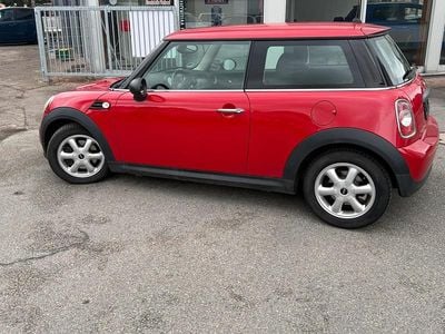 Gebraucht Mini Cooper 75 PS (55 kW) 2011 Rot Kleinwagen