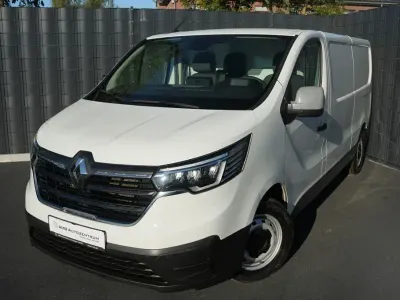 Gebraucht Renault Trafic Komfort 110 PS (80 kW) 2023 Weiß Van / Kleinbus