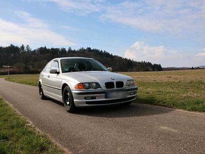 Gebraucht BMW 323 170 PS (125 kW) 1998 Silber Limousine