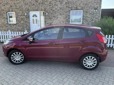 Gebraucht Ford Fiesta Trend 80 PS (58 kW) 2013 Limousine