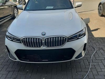 BMW 330e