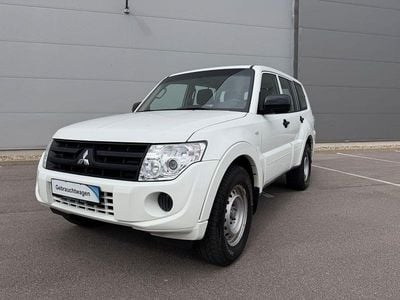 Gebraucht Mitsubishi Pajero Inform 200 PS (147 kW) 2014 Weiß SUV