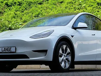 Gebraucht Tesla Model Y 378 kW (514 PS) 2024 Weiß SUV