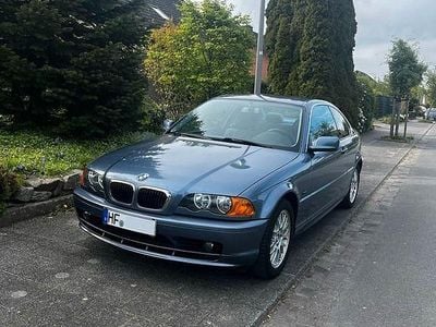 Begagnad BMW 320 Basis 150 HK (110 kW) 1999 Blå Sportkupé