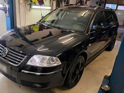 Gebraucht VW Passat 131 PS (96 kW) 2001 Schwarz Kombi
