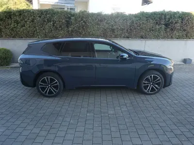Gebraucht BMW iX3 Sport Line 344 kW (469 PS) 2026 Grau SUV