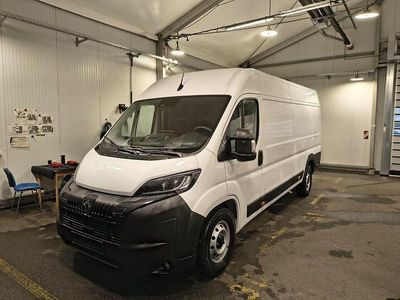 Weiß Gebraucht 2024 Peugeot Boxer Van | 22.995 € (Guter Preis)