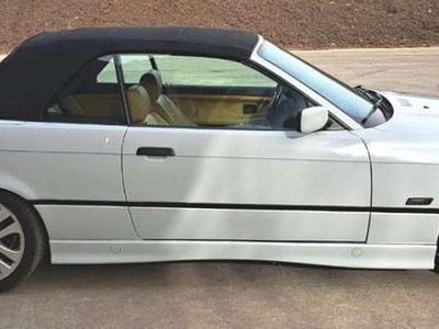 Gebraucht BMW 328 Cabriolet 193 PS (141 kW) 1996 Schwarz Cabrio