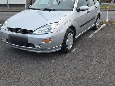 Usata Ford Focus Ambiente 116 CV (85 kW) 1999 Argento Station wagon
