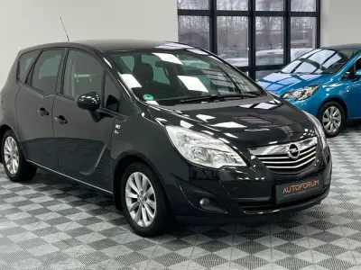 Gebraucht Opel Meriva 101 PS (74 kW) 2012 Schwarz Van / Kleinbus