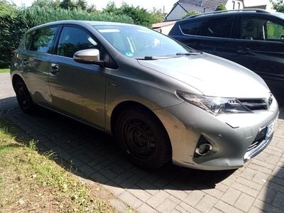 Toyota Auris Hybrid