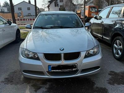 Second-hand BMW 318 Basis 129 CP (94 kW) 2006 Gri Berlinǎ