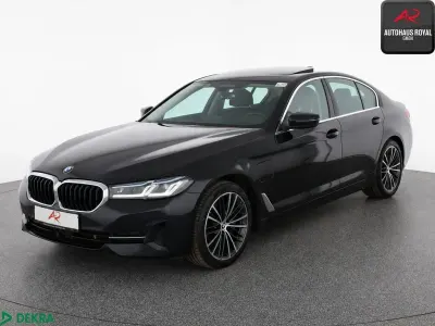 Gebraucht BMW 545e Sport Line 394 PS (289 kW) 2021 Black sapphire Limousine