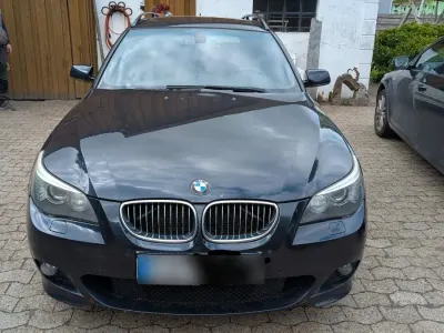 Gebraucht BMW 530 Sport Line 235 PS (172 kW) 2008 Schwarz Kombi