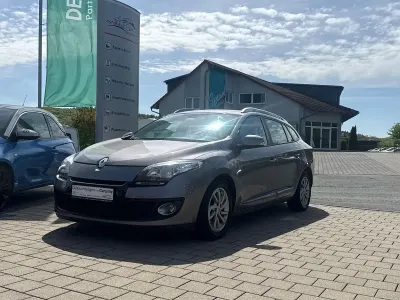 Usata Renault Mégane GrandTour Initiale Paris 116 CV (85 kW) 2013 Grigio Station wagon