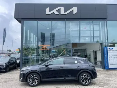 Neu Kia XCeed GT-Line 140 PS (102 kW) 2026 (1k) black pearl m SUV