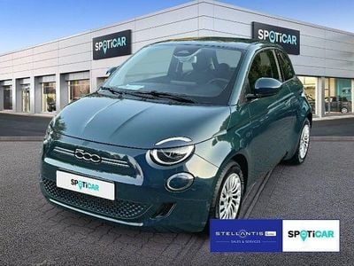 Gebraucht Fiat 500e 86 kW (118 PS) 2023 Grün (metallic) Kleinwagen