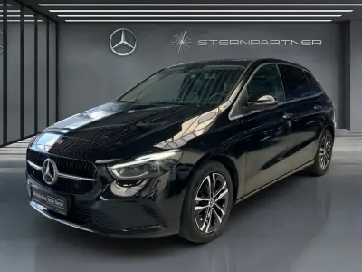 Gebraucht Mercedes B220 Progressive 190 PS (139 kW) 2025 Schwarz Van / Kleinbus
