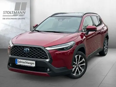 Gebraucht Toyota Corolla Cross Team 197 PS (144 kW) 2023 Rot SUV