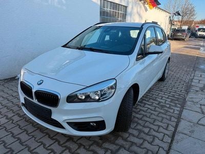 Gebraucht BMW 218 Advantage 136 PS (100 kW) 2016 Weiß Kombi