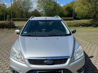 Usata Ford Focus 105 CV (77 kW) 2010 Argento Station wagon