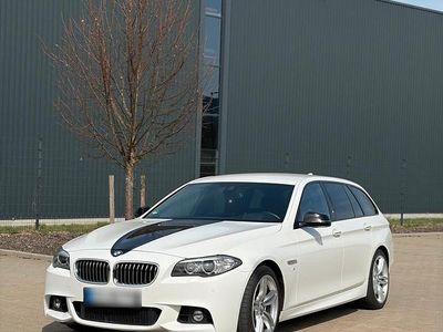 Gebraucht BMW 525 M Sport 218 PS (160 kW) 2015 Weiß Kombi
